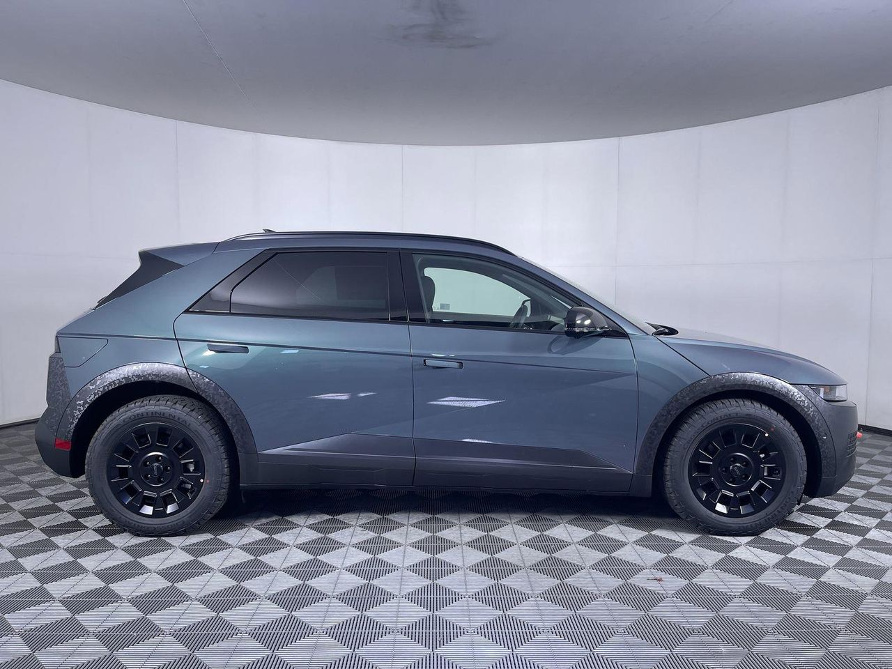 2025 Hyundai Ioniq 5 photo 3