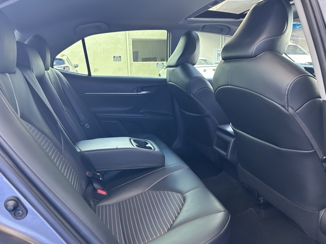 2020 Toyota Camry SE photo 22