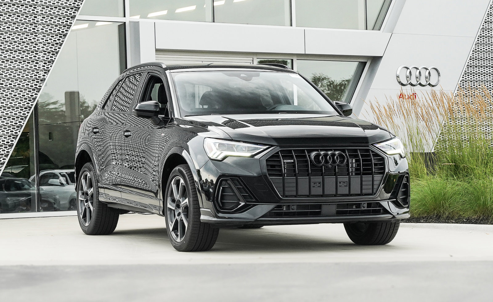 New 2025 Mythos Audi S line Premium Plus image 1