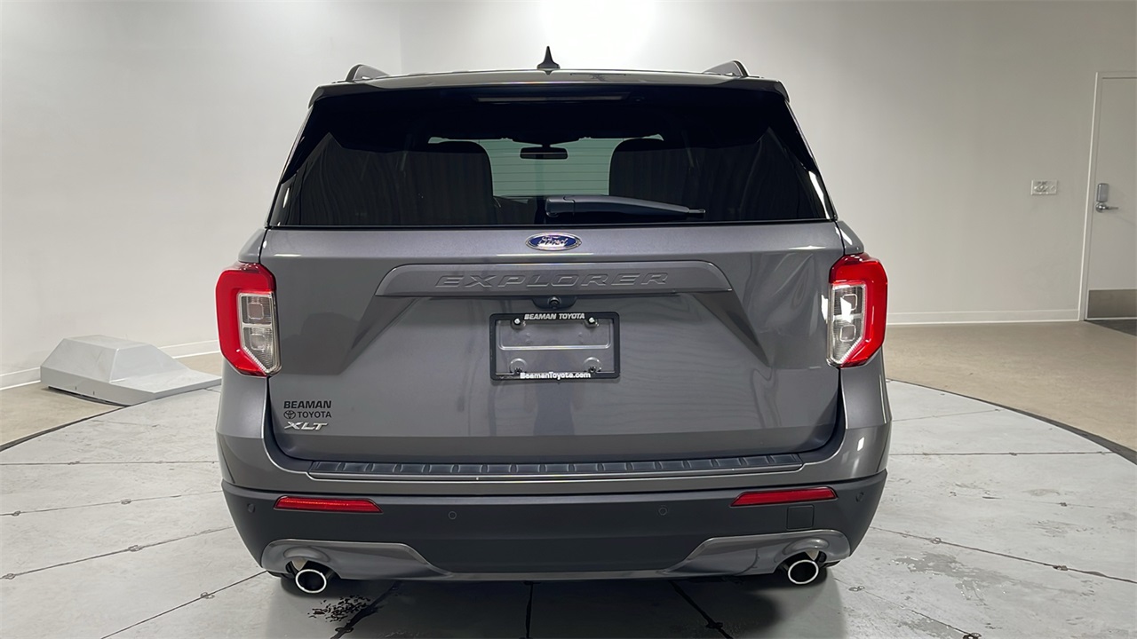 2022 Ford Explorer XLT photo 3