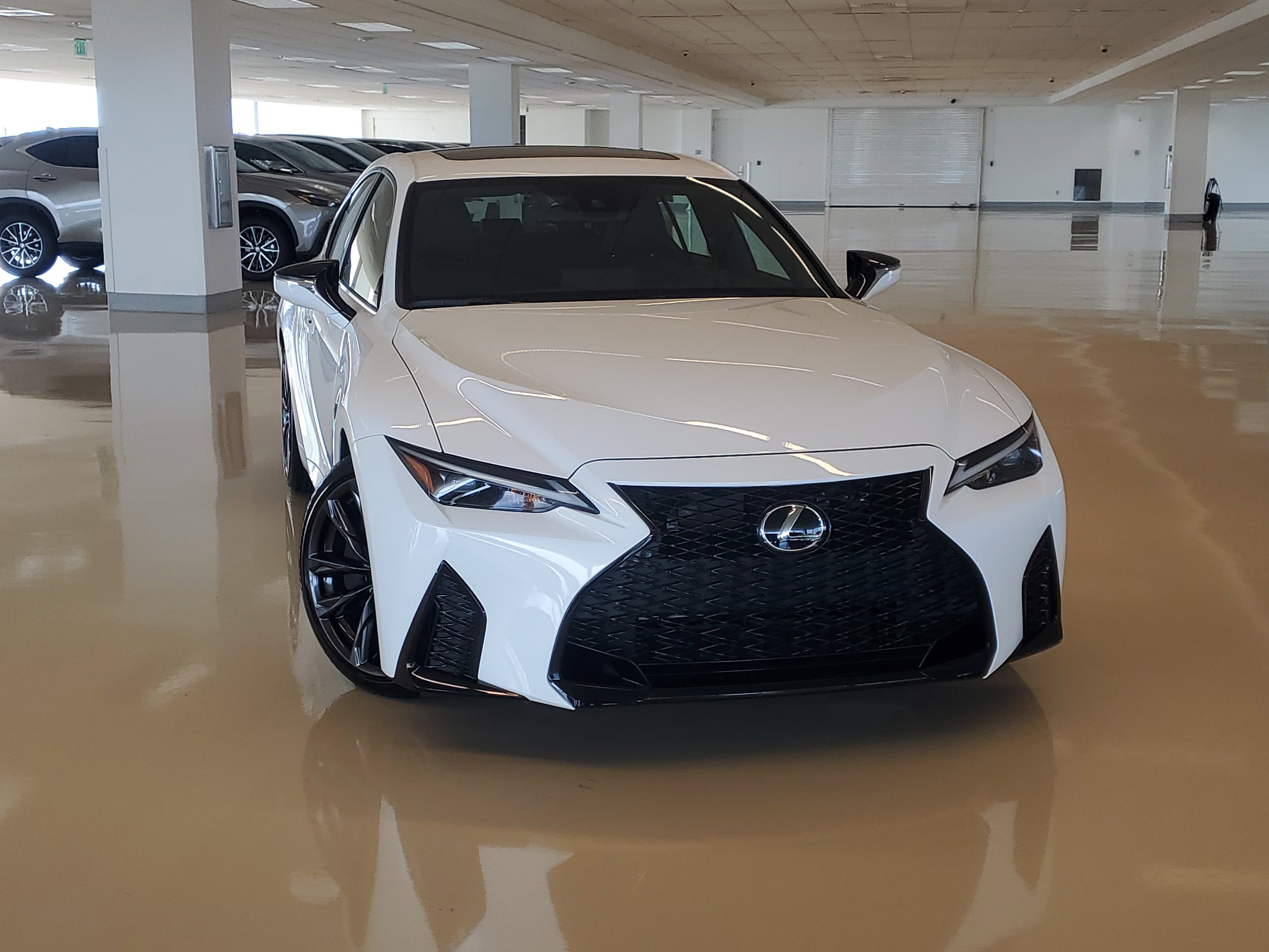2025 Lexus IS 350 F SPORT photo 2