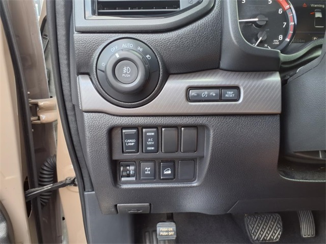 2021 Nissan Titan Crew Cab PRO-4X photo 20