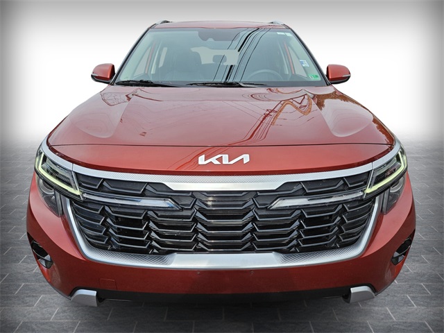 2024 Kia Seltos S photo 2