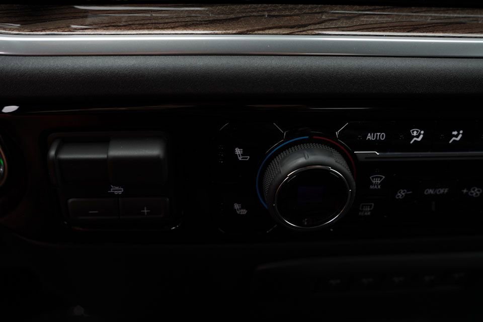 2025 Chevrolet Silverado 2500HD LT photo 14