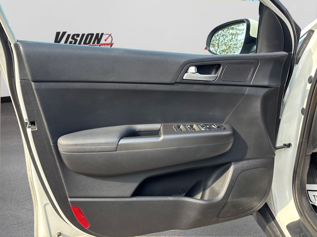 2022 Kia Sportage LX photo 20