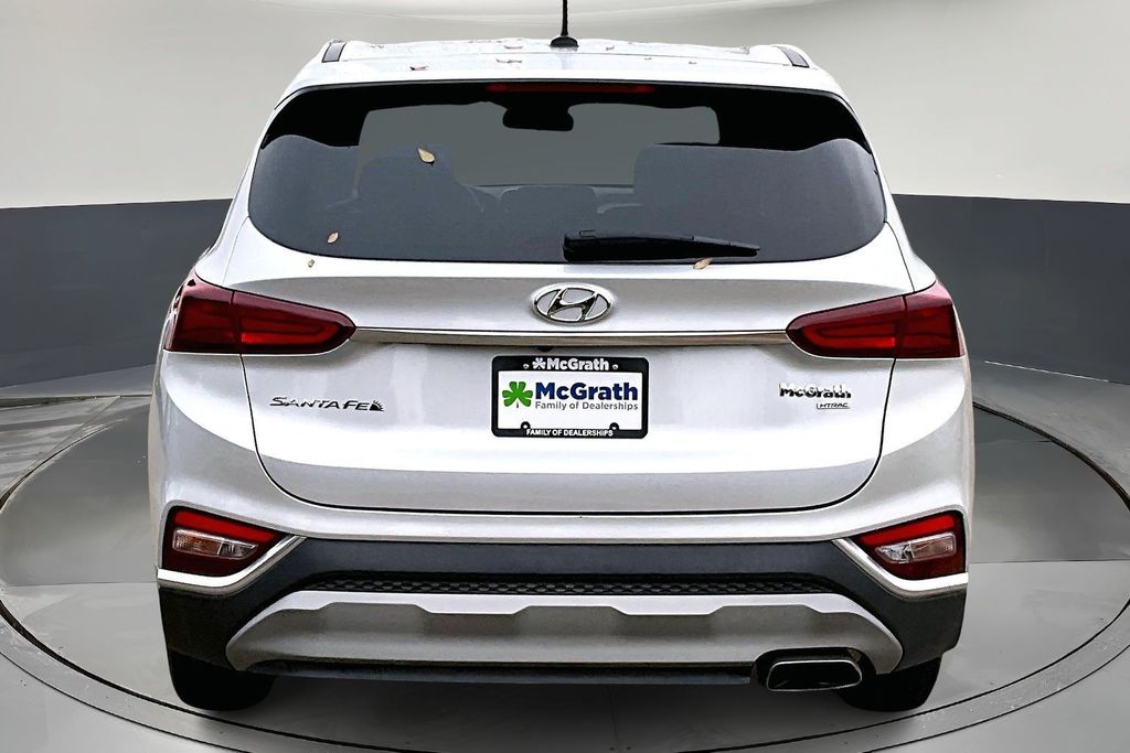 2020 Hyundai Santa Fe SE photo 3