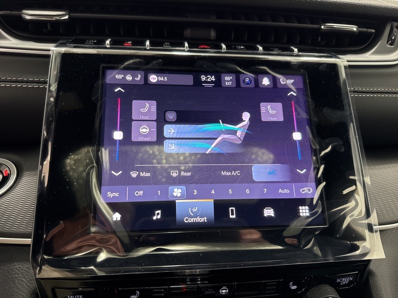 2025 Jeep Grand Cherokee Altitude photo 30