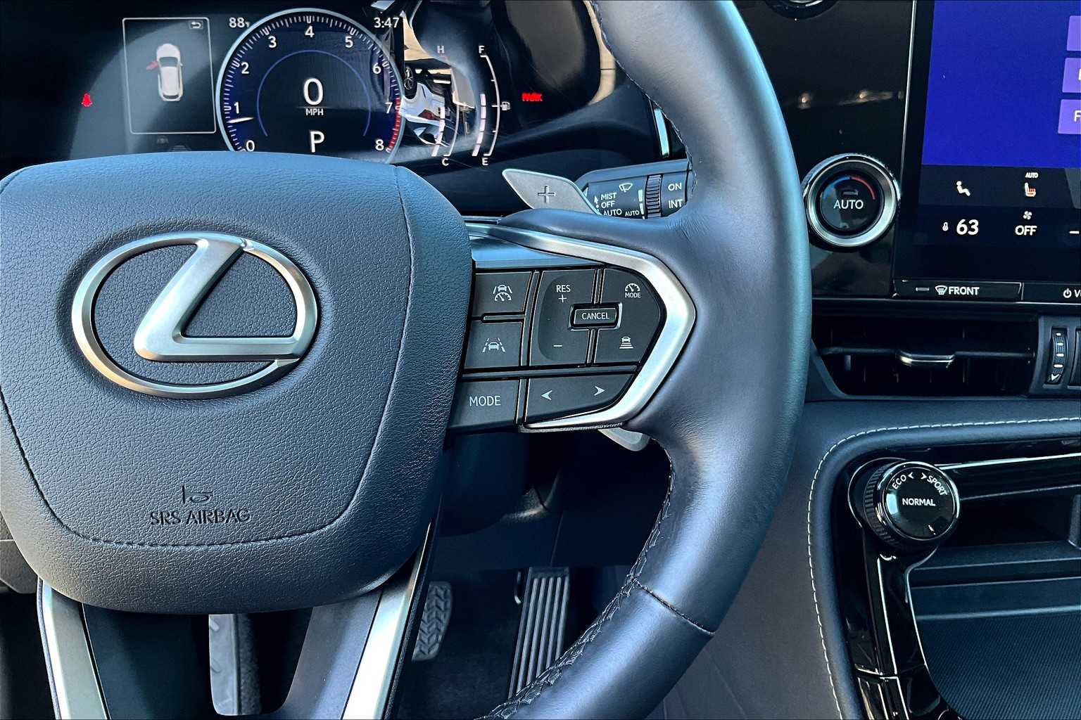 2025 Lexus NX 250 photo 23