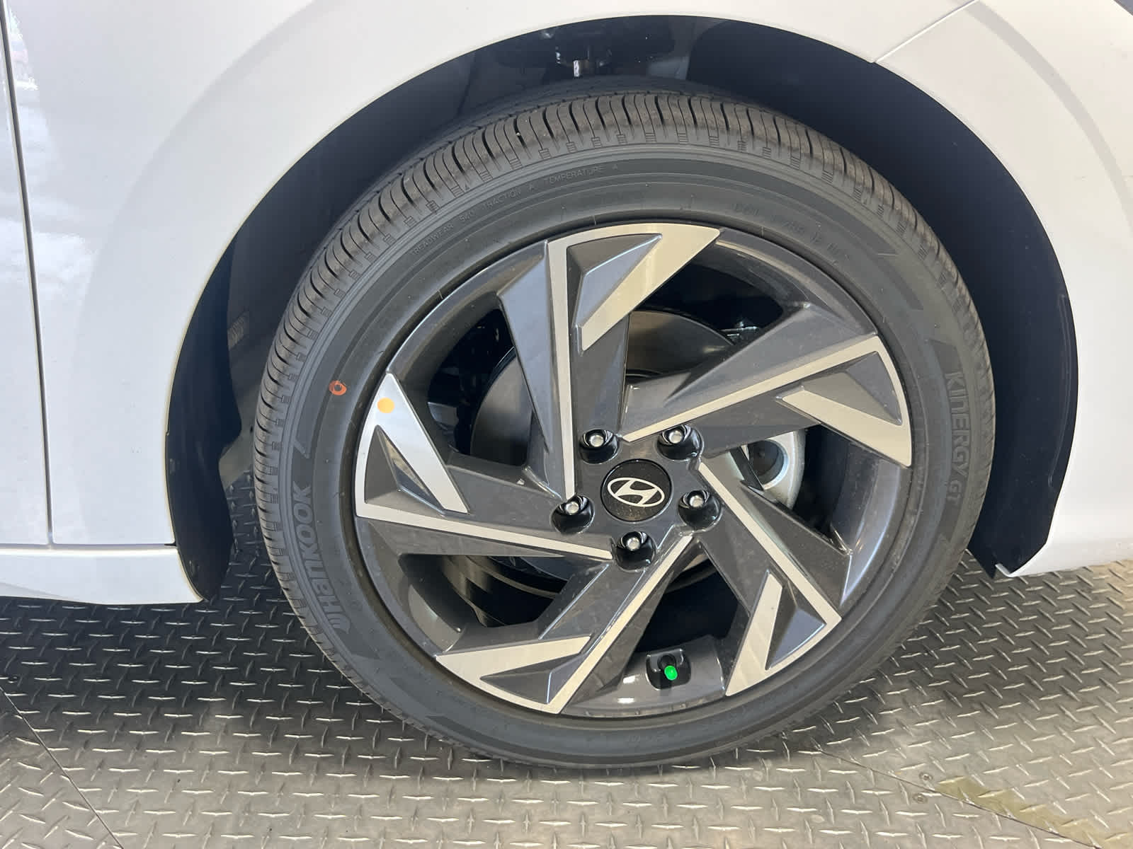 2025 Hyundai Elantra Hybrid Limited photo 21