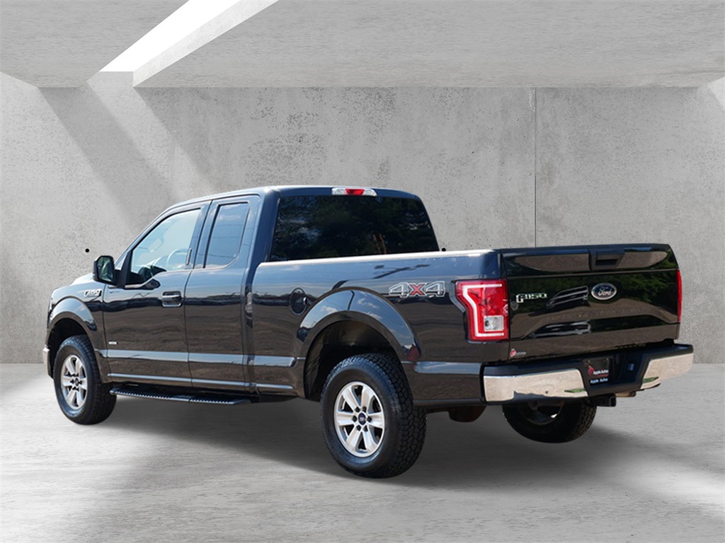 2015 Ford F-150 XLT photo 4