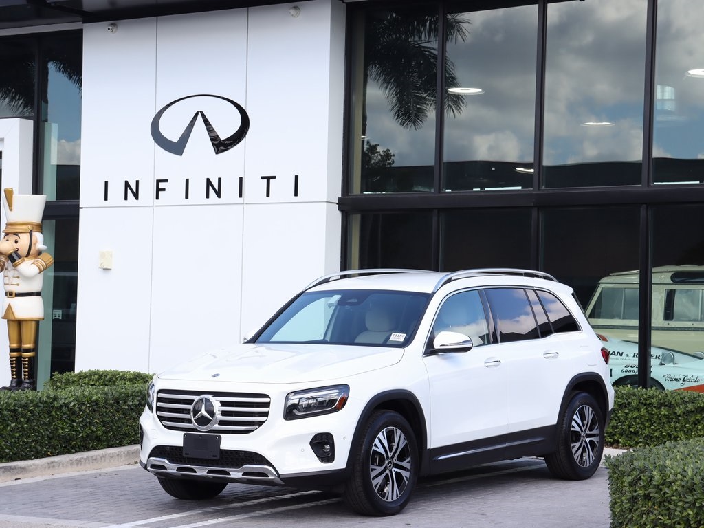 2025 Mercedes-Benz GLB Base