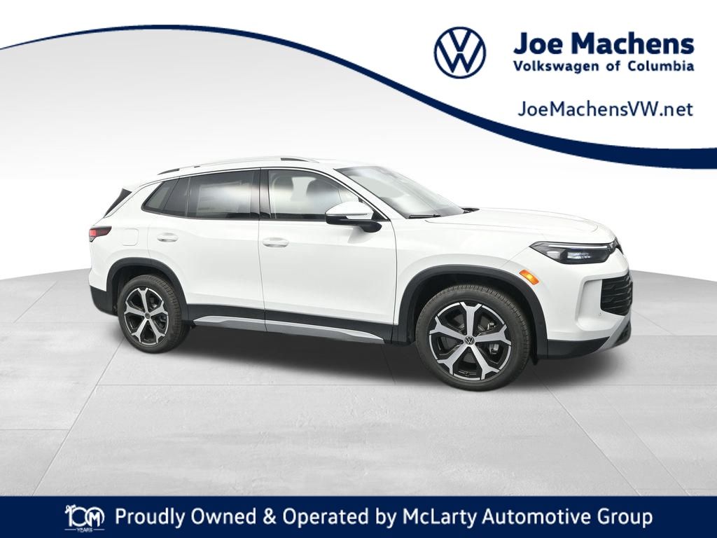 2026 Volkswagen Tiguan SE's photo