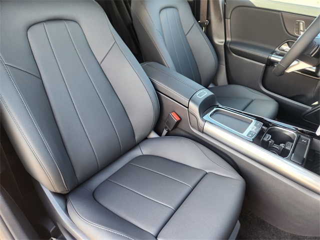 2026 Mercedes Benz GLA 250 4MATIC photo 15