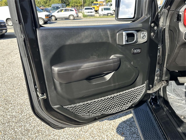 2019 Jeep Wrangler Unlimited Rubicon photo 26