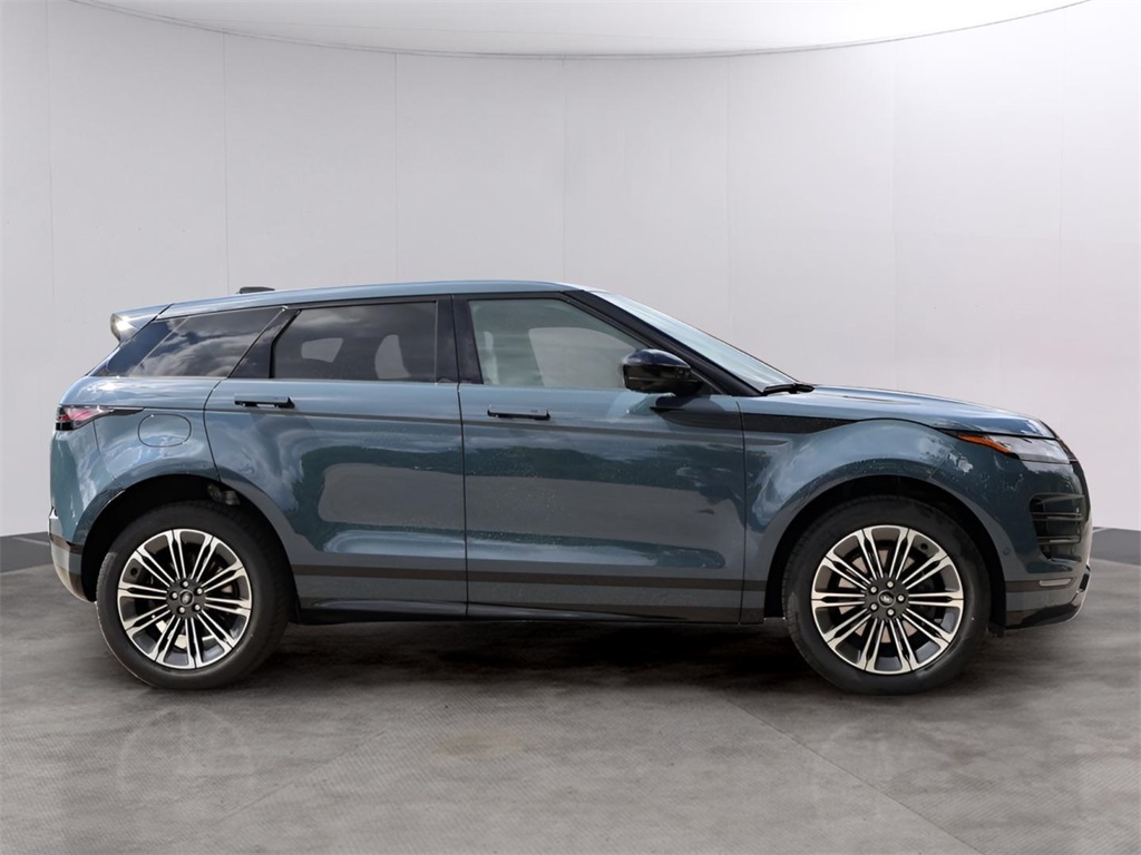 2026 Land Rover Range Rover Evoque Dynamic SE photo 2