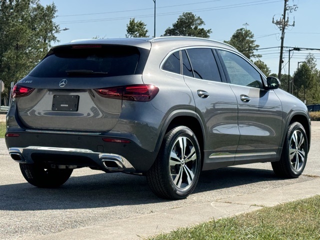 2025 Mercedes Benz GLA 250 photo 3