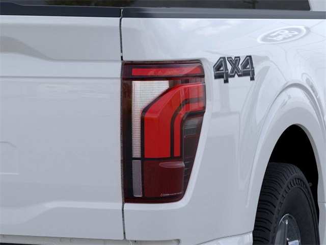 2025 Ford F-150 Lariat photo 17