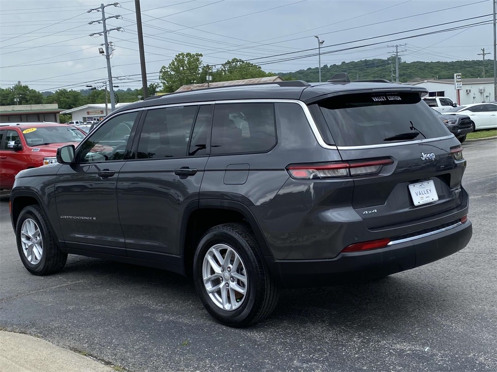 2023 Jeep Grand Cherokee Laredo Altitude photo 4