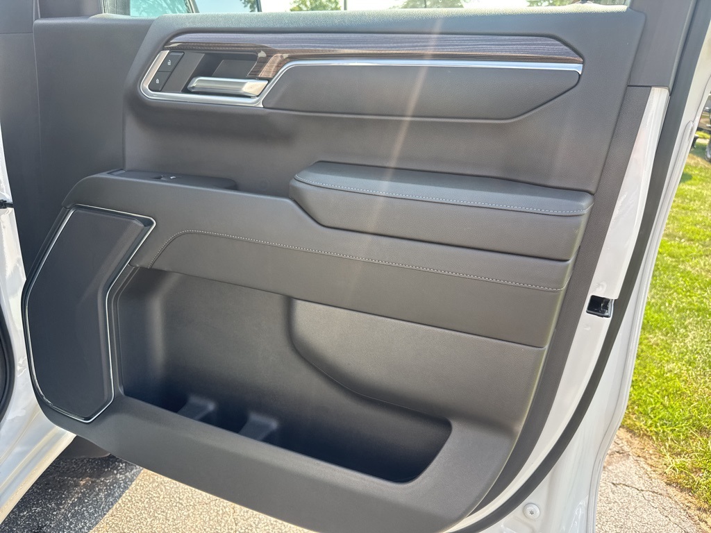 2023 Chevrolet Silverado 1500 LT photo 21