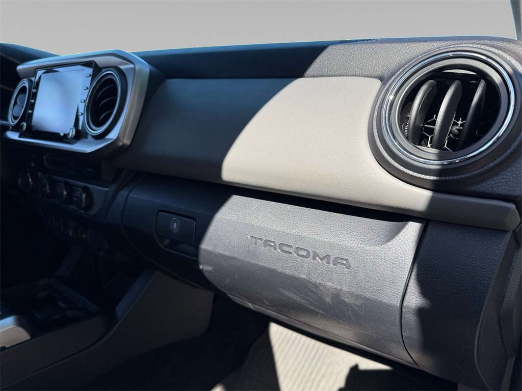 2023 Toyota Tacoma SR5 photo 21