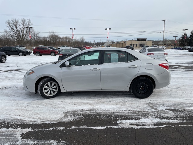 Used 2014 Toyota Corolla LE with VIN 2T1BURHE1EC179003 for sale in North Canton, OH