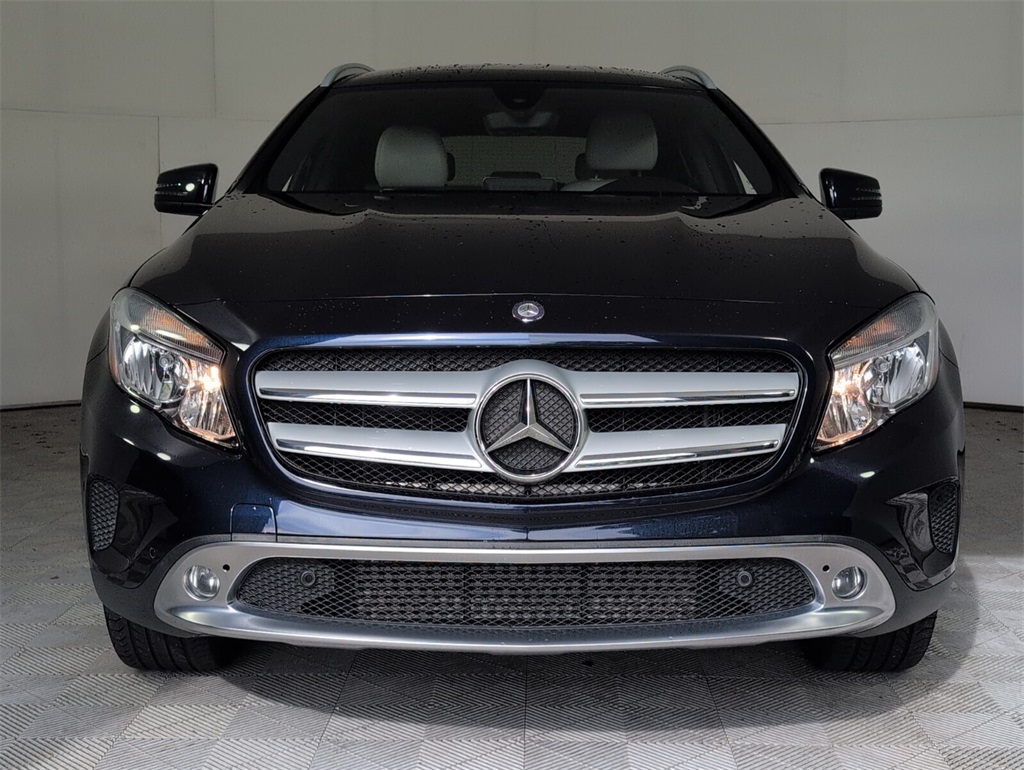 2017 Mercedes Benz GLA 250 photo 2