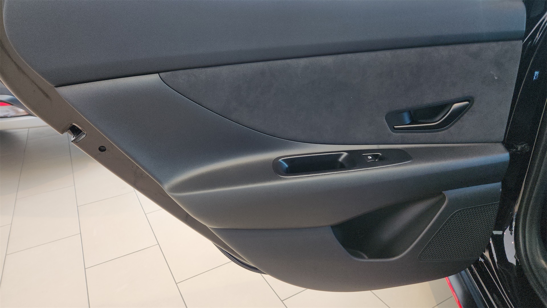 2025 Hyundai Elantra N Base photo 18