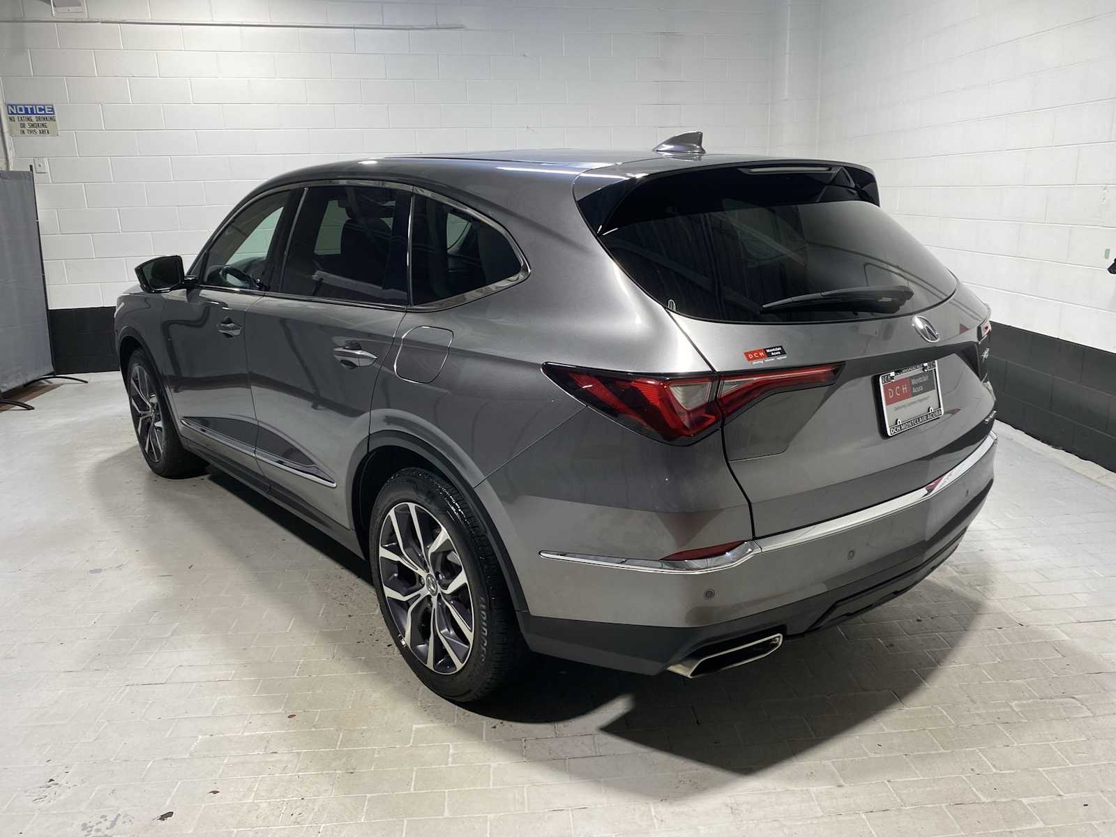2023 Acura MDX Technology SH-AWD photo 4