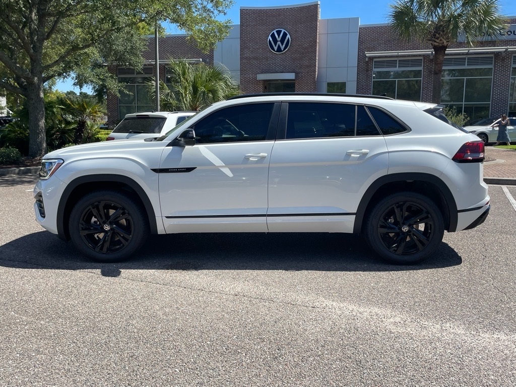 2026 Volkswagen Atlas Cross Sport SEL R-Line photo 25