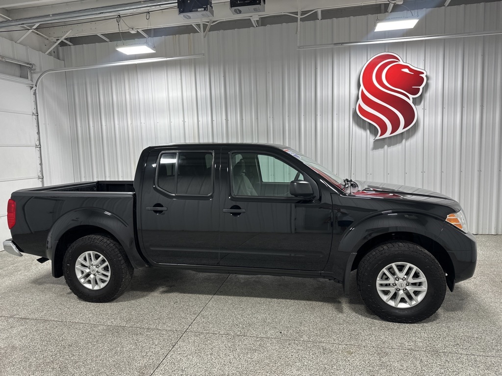 2021 Nissan Frontier SV's photo