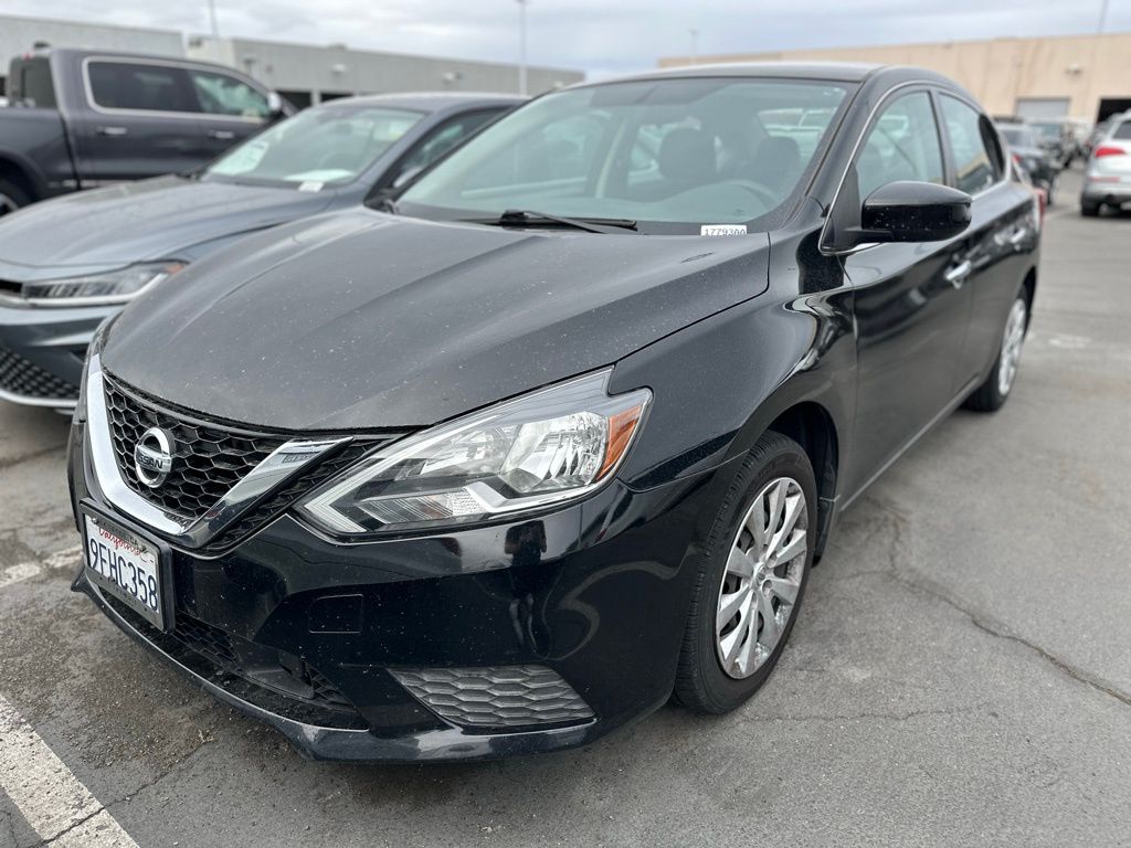 2019 Nissan Sentra S photo 2
