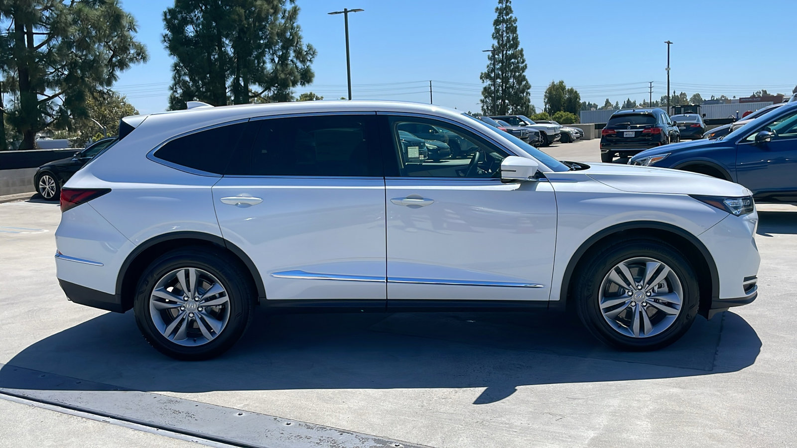2026 Acura MDX SH-AWD photo 6