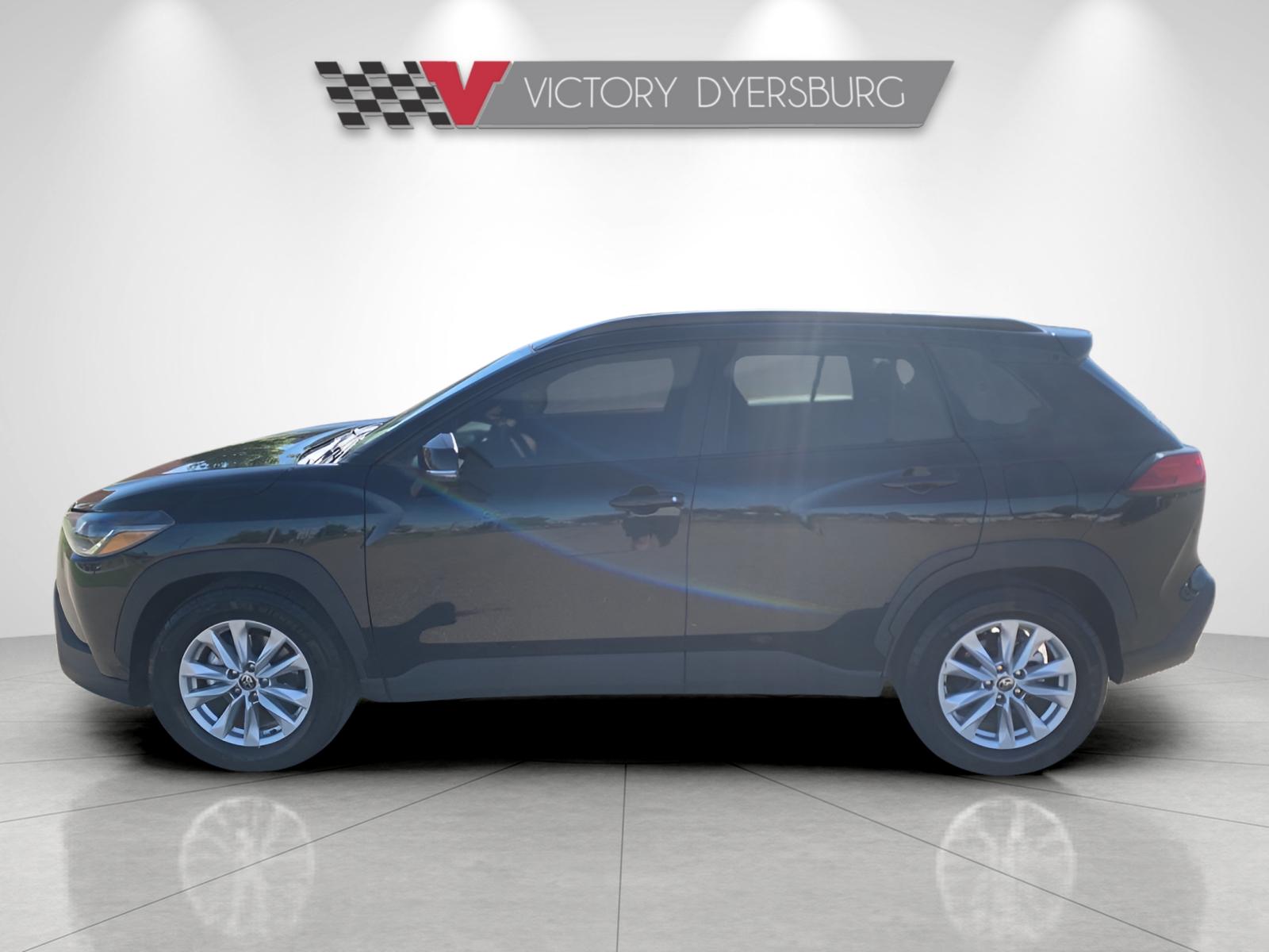 2022 Toyota Corolla Cross LE photo 4