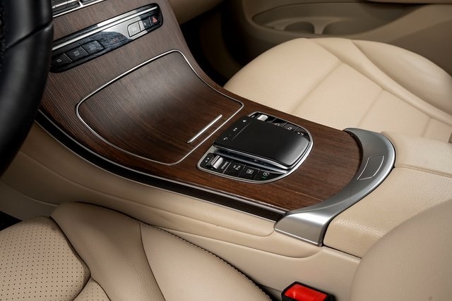 2022 Mercedes Benz GLC 300 4MATIC photo 31
