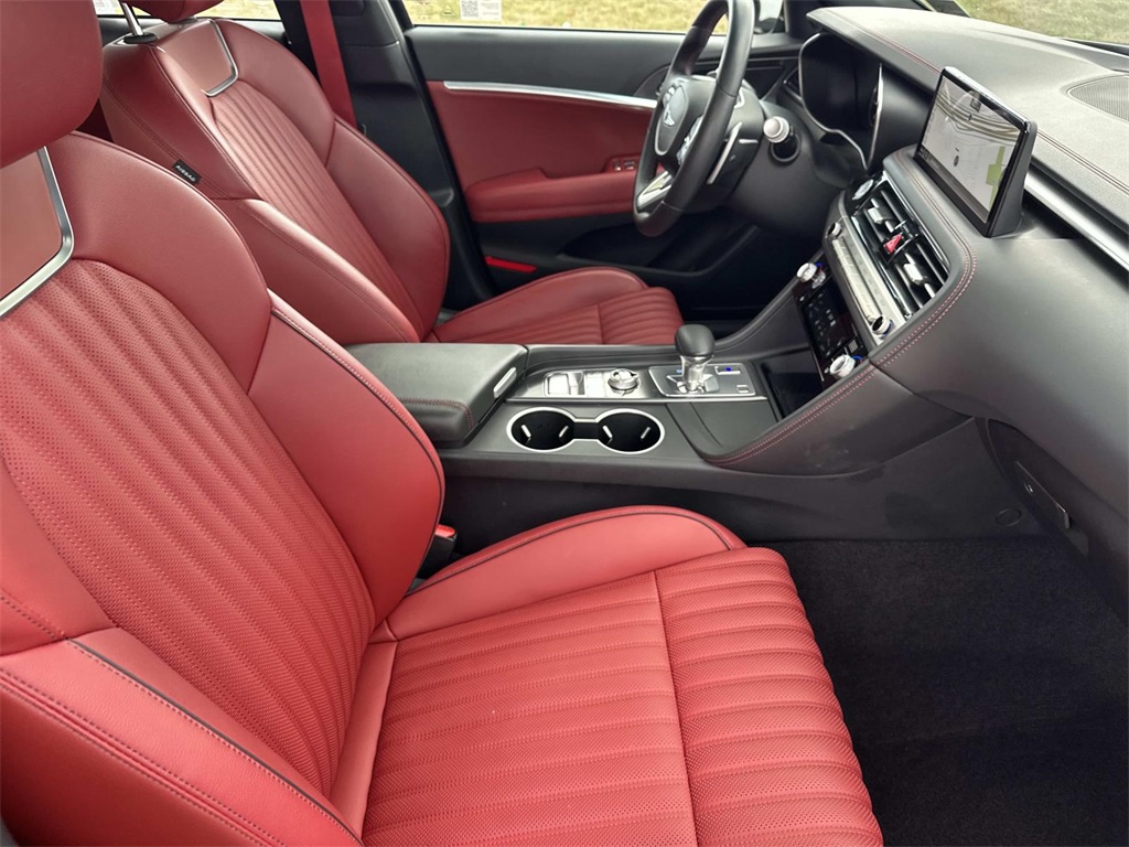 2025 Genesis G70 2.5T photo 15