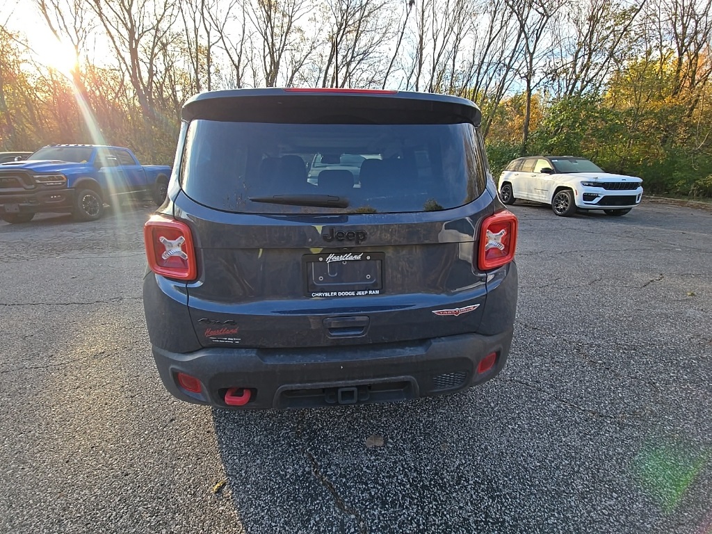 2023 Jeep Renegade Trailhawk photo 4