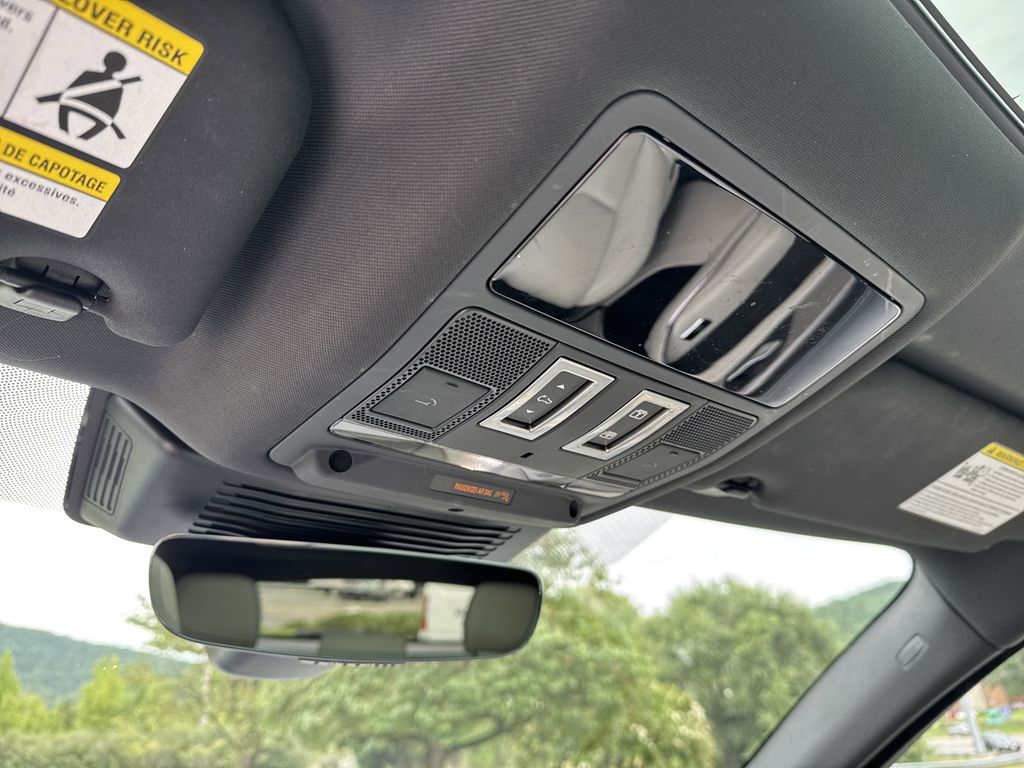 2024 Jaguar F-PACE P250 R-Dynamic S photo 30
