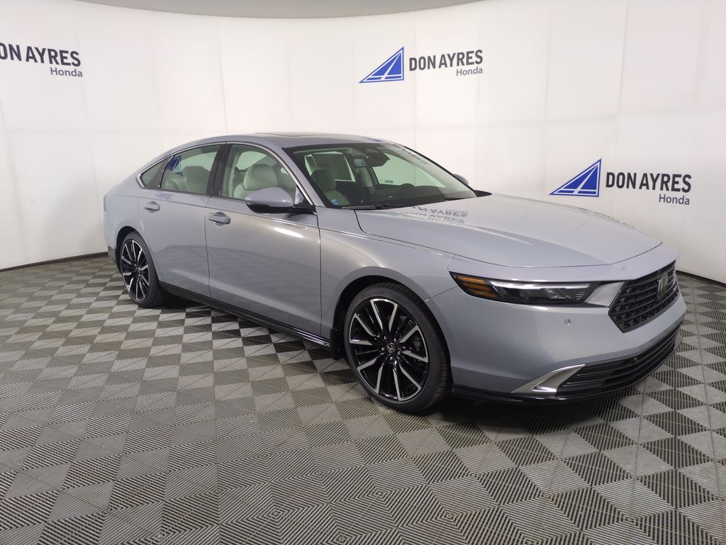 2025 Honda Accord Hybrid Touring photo 7