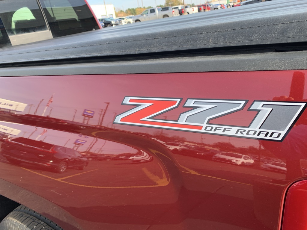 2017 Chevrolet Silverado 1500 LTZ photo 4