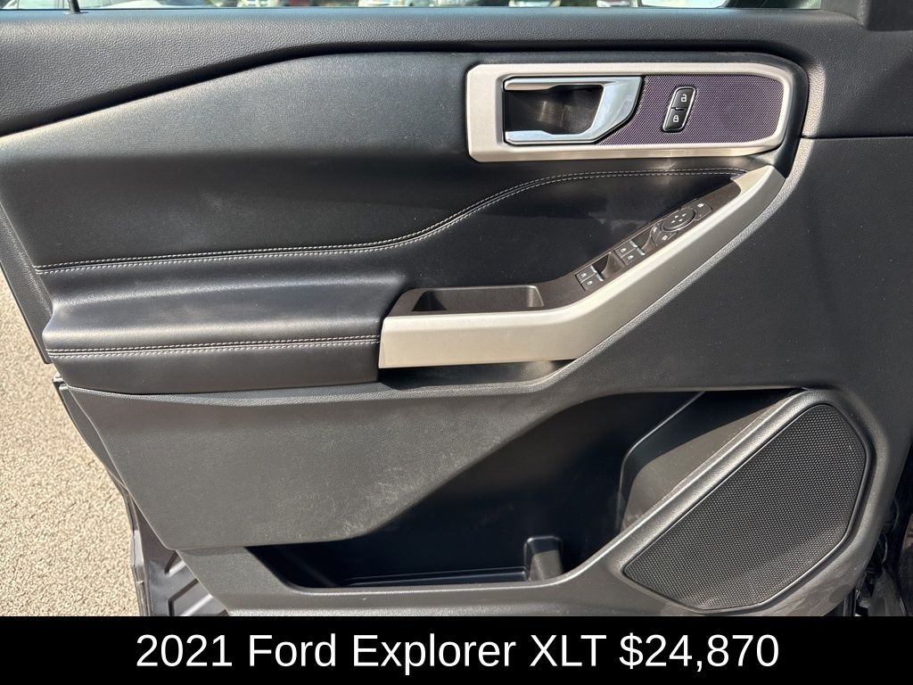 2021 Ford Explorer XLT photo 9