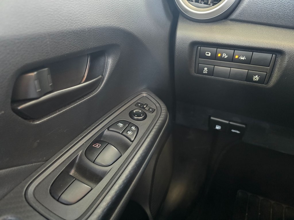 2023 Nissan Versa S photo 9