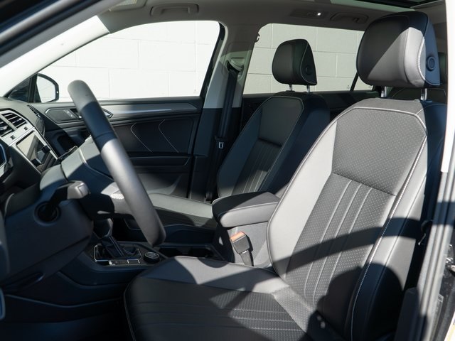 2022 Volkswagen Tiguan SE photo 4