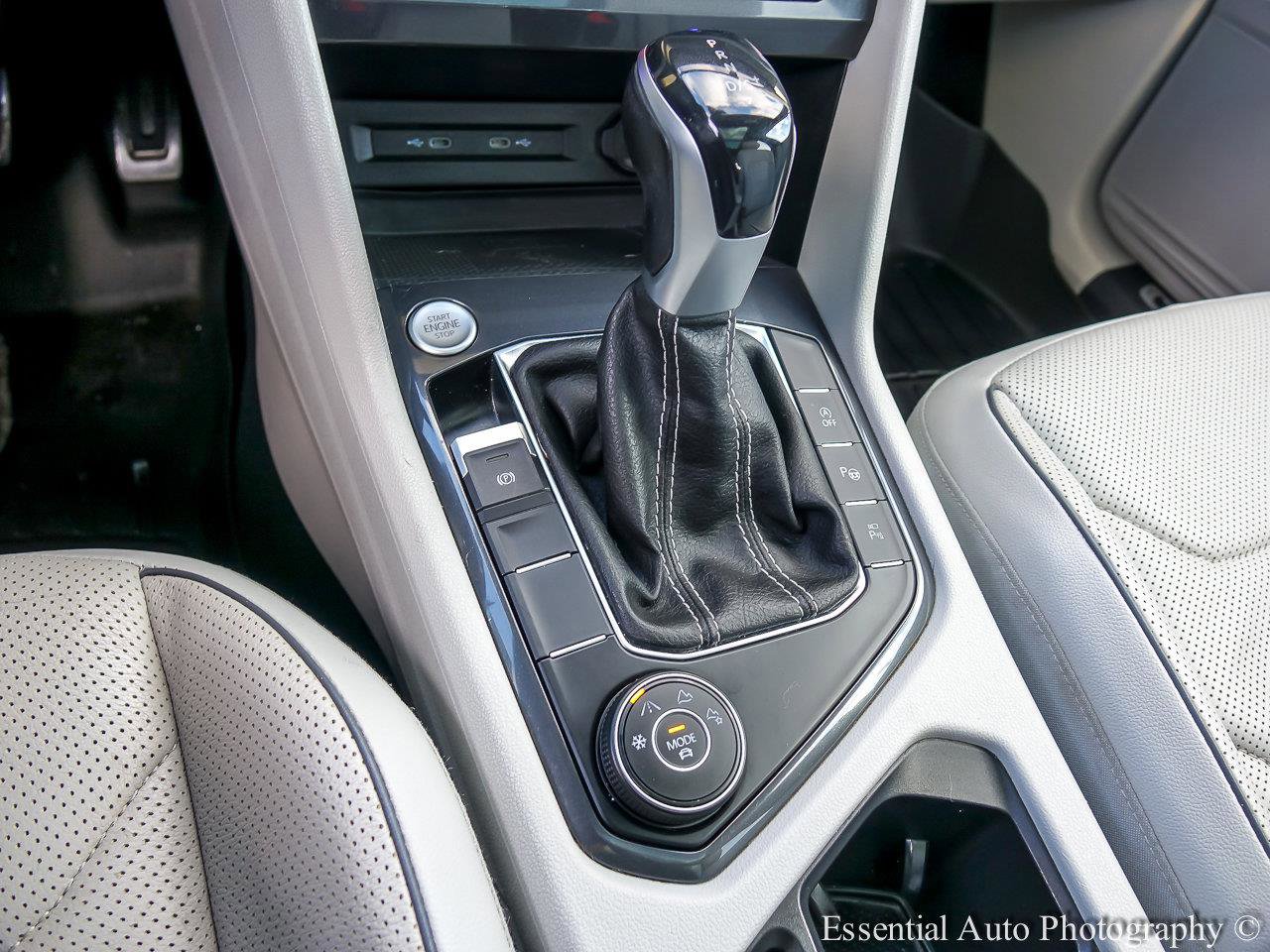 2022 VOLKSWAGEN TIGUAN - Image 18