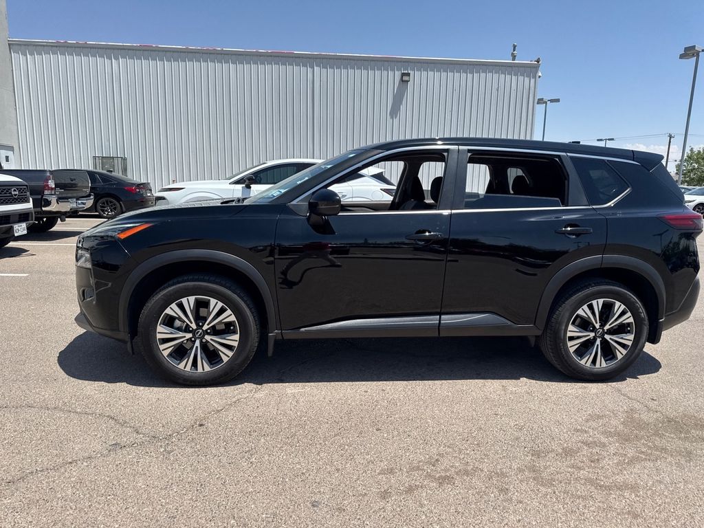 2023 Nissan Rogue SV photo 13
