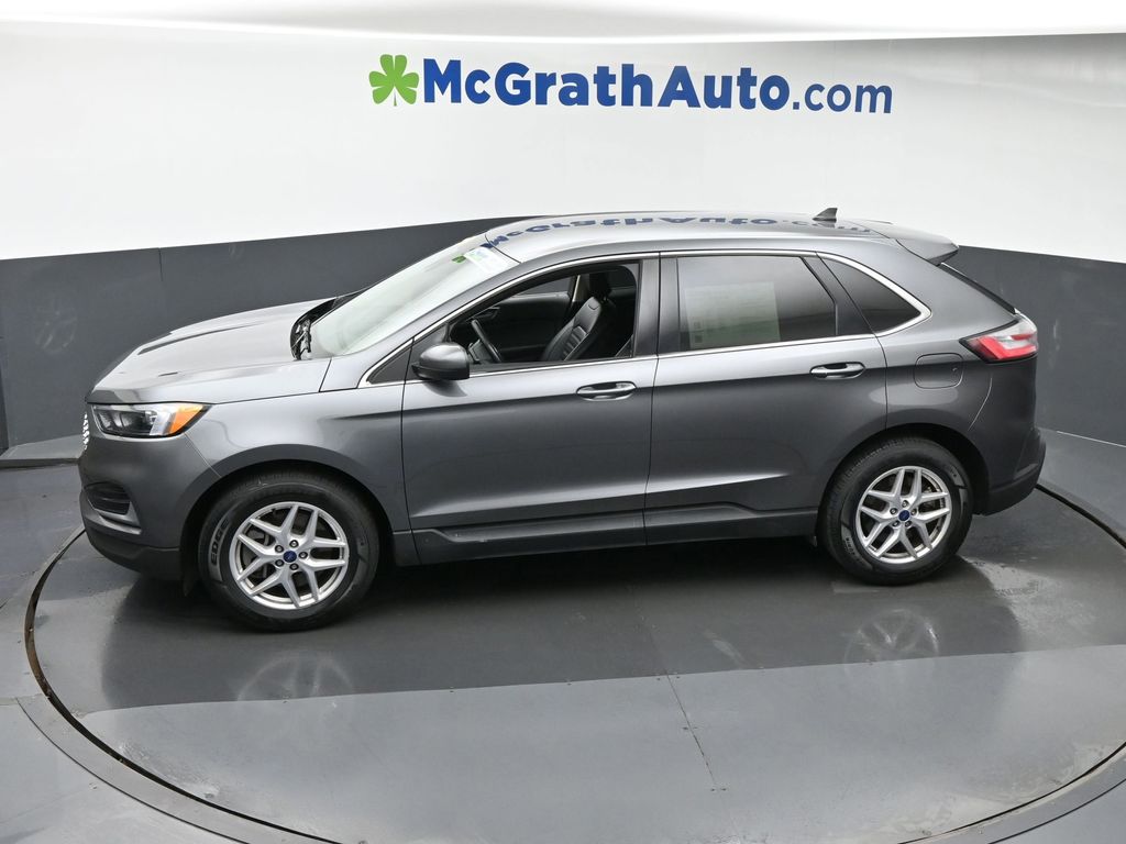 2024 Ford Edge SEL photo 16