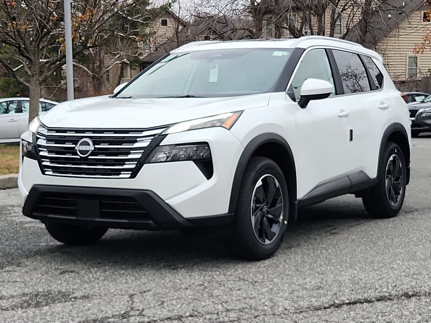 2026 Nissan Rogue SV's photo