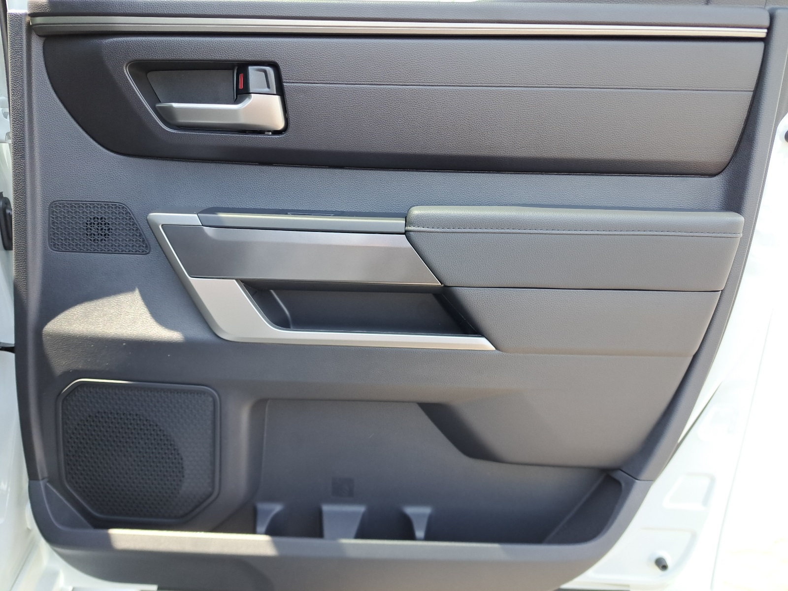 2025 Toyota Tundra SR5 CrewMax photo 22