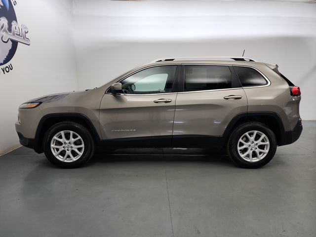 2017 Jeep Cherokee Latitude photo 3