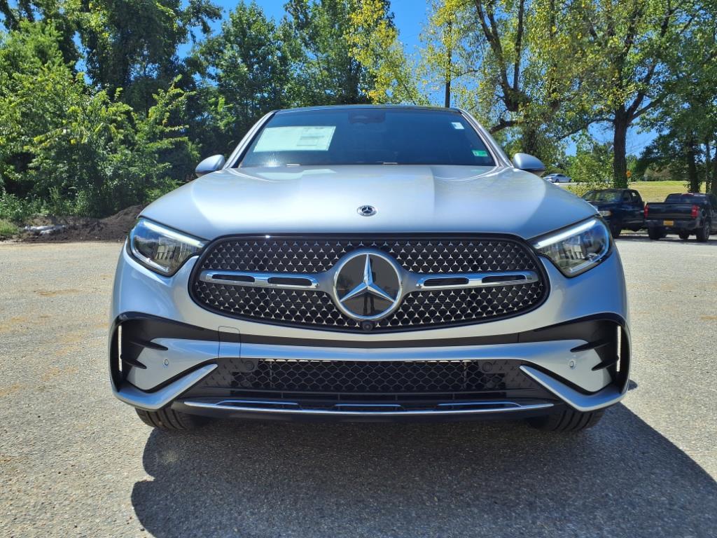 2026 Mercedes Benz GLC 300 4MATIC photo 2