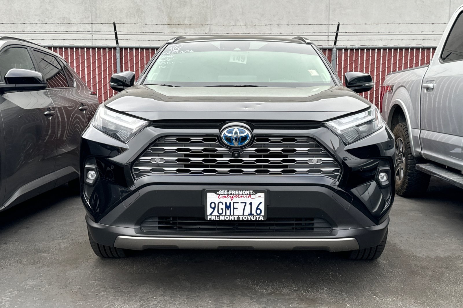 2023 Toyota RAV4 Hybrid Limited photo 3